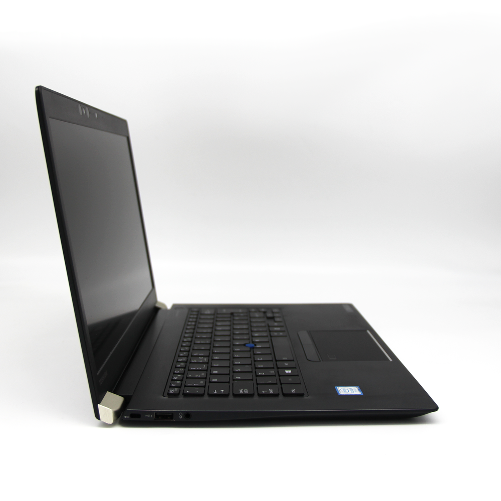 Toshiba TECRA X40-E | i5-8250u | 8GB | 256 GB ssd m2